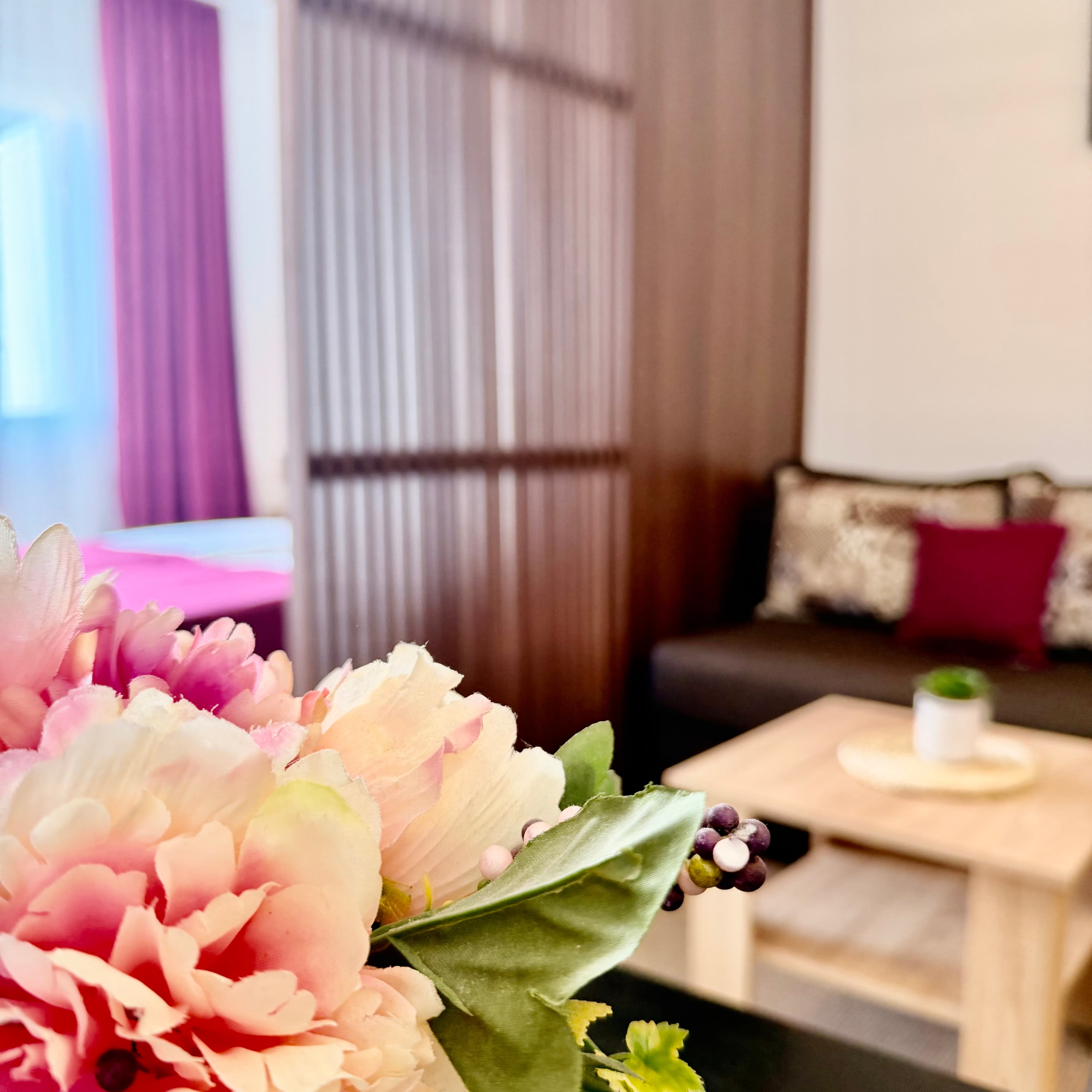 Family Studio - Photo 2